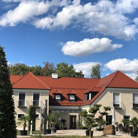 Hotel Glutschaufel Eschenbach in der Oberpfalz Екстериор снимка