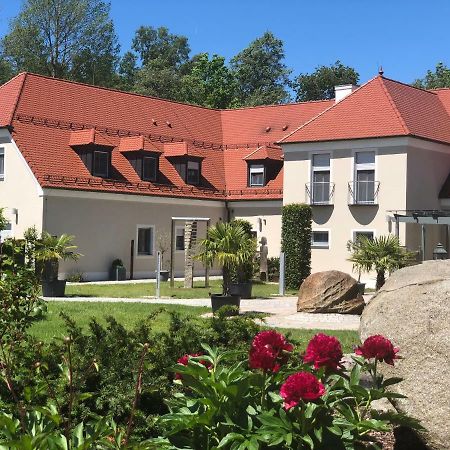 Hotel Glutschaufel Eschenbach in der Oberpfalz Екстериор снимка