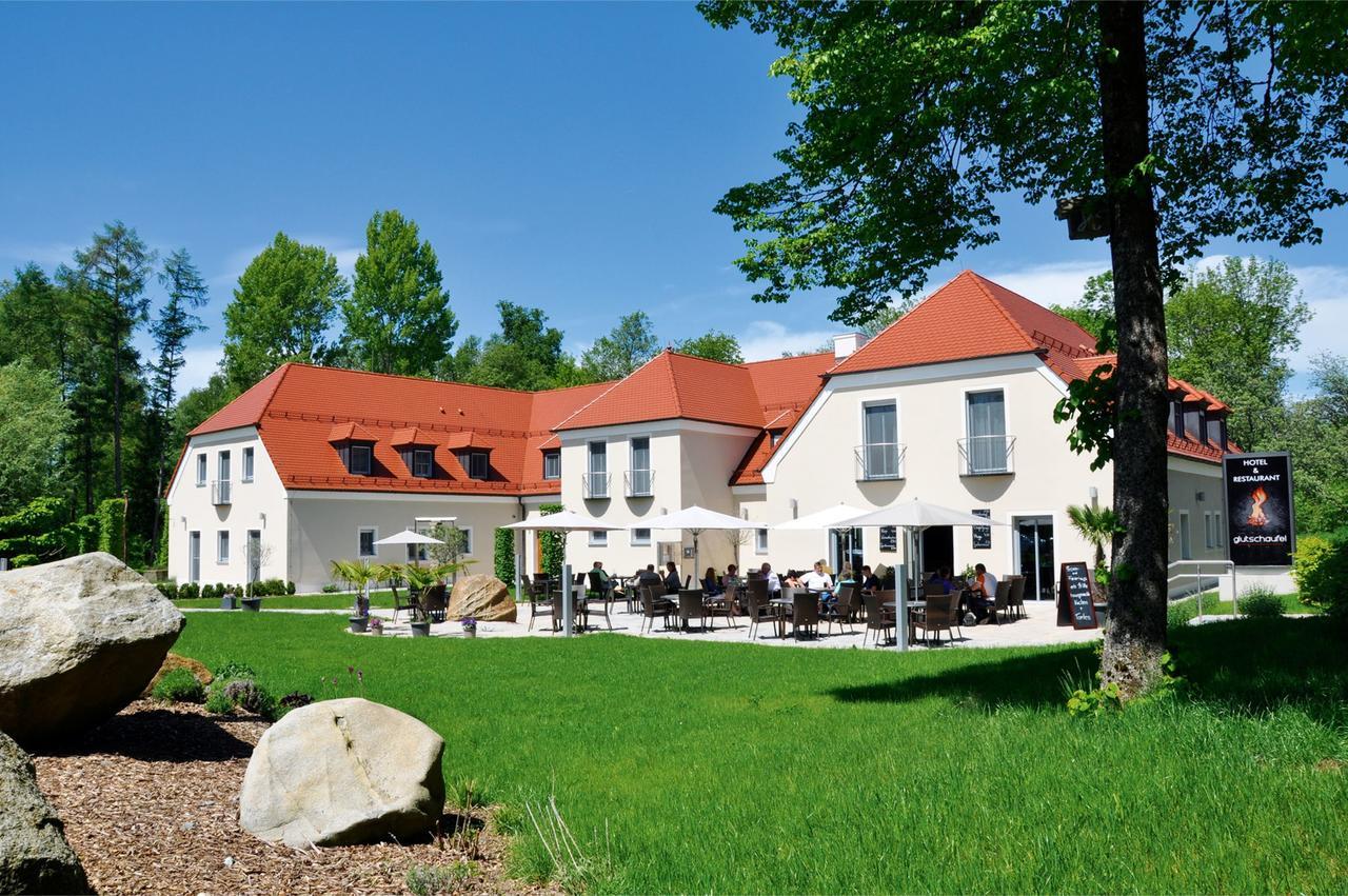 Hotel Glutschaufel Eschenbach in der Oberpfalz Екстериор снимка