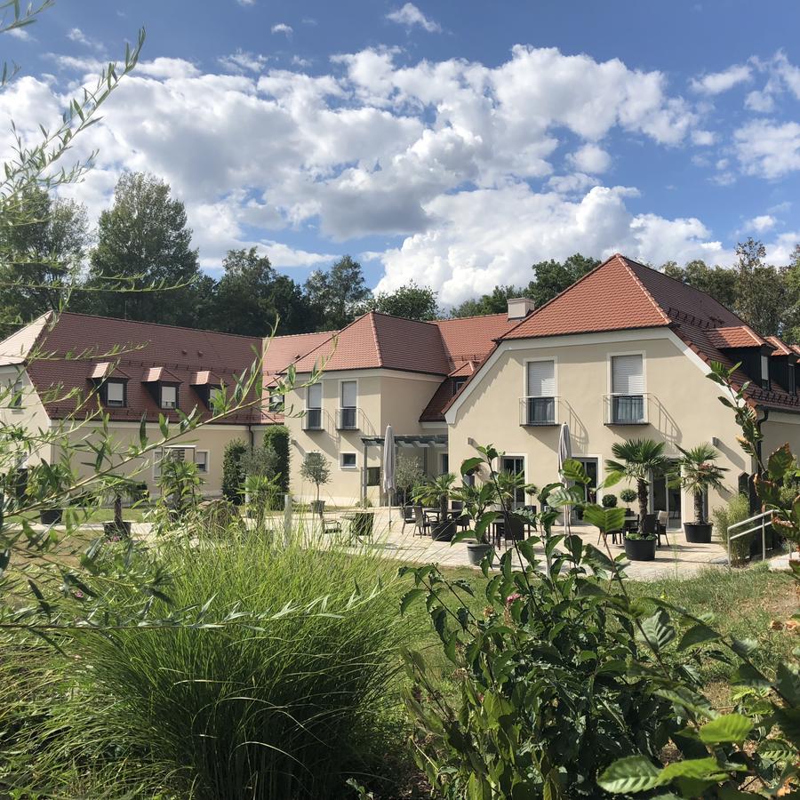 Hotel Glutschaufel Eschenbach in der Oberpfalz Екстериор снимка