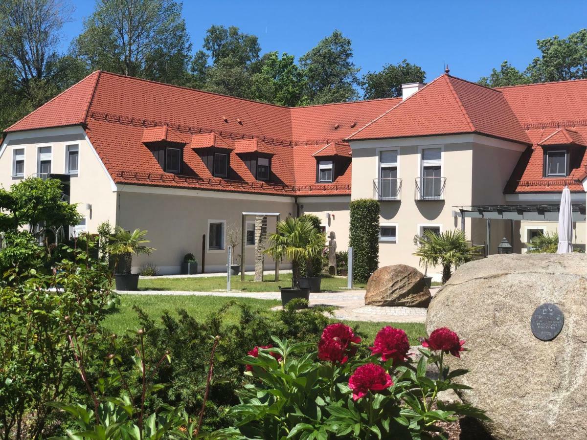 Hotel Glutschaufel Eschenbach in der Oberpfalz Екстериор снимка